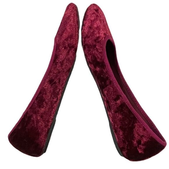 City Street’s Lightweight Velvet Flats  - Picture 4 of 9